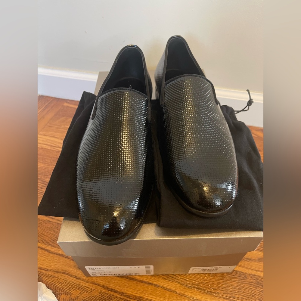 BRAND NEW IN BOX… Giorgio Armani Textured Black Loafers